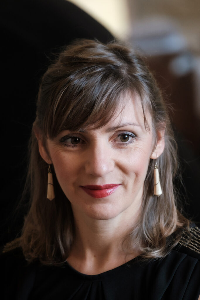 Marion DELCOURT Marion DELCOURT